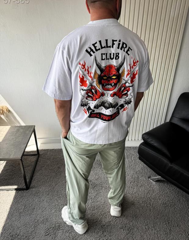Футболка чоловіча біла оверсайз з яскравим принтом Hellfire Club, бавовна/поліестер - Фото 3