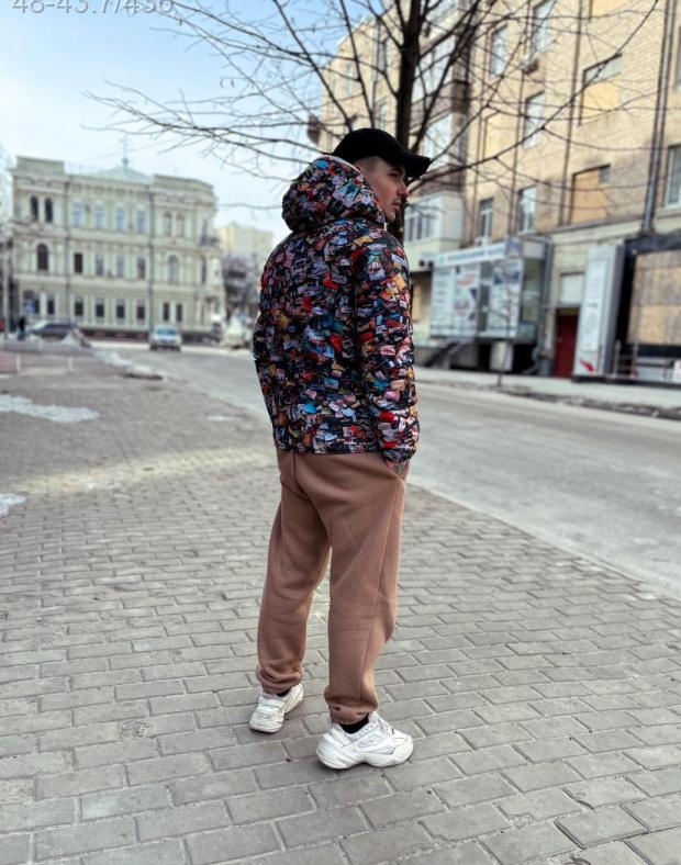 Анорак чоловічий багатоколірний з яскравим принтом та капюшоном