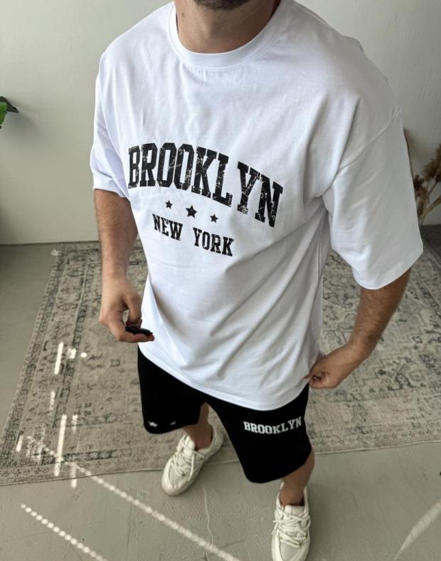 Чорно-білий чоловічий комплект: футболка та шорти з принтом BROOKLYN, оверсайз - Фото 3