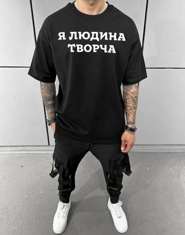 Чорна літня легка чоловіча футболка оверсайз з принтом
